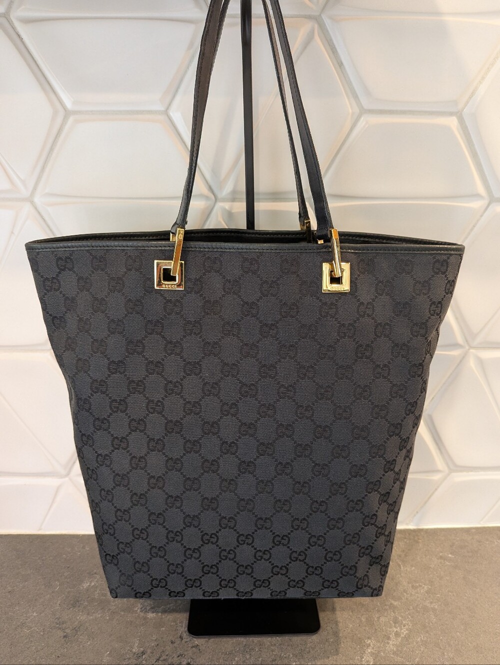GUCCI Canvas Black Gold GG Bucket Bag, Authenticated ,Tom Ford Era, Vintage,